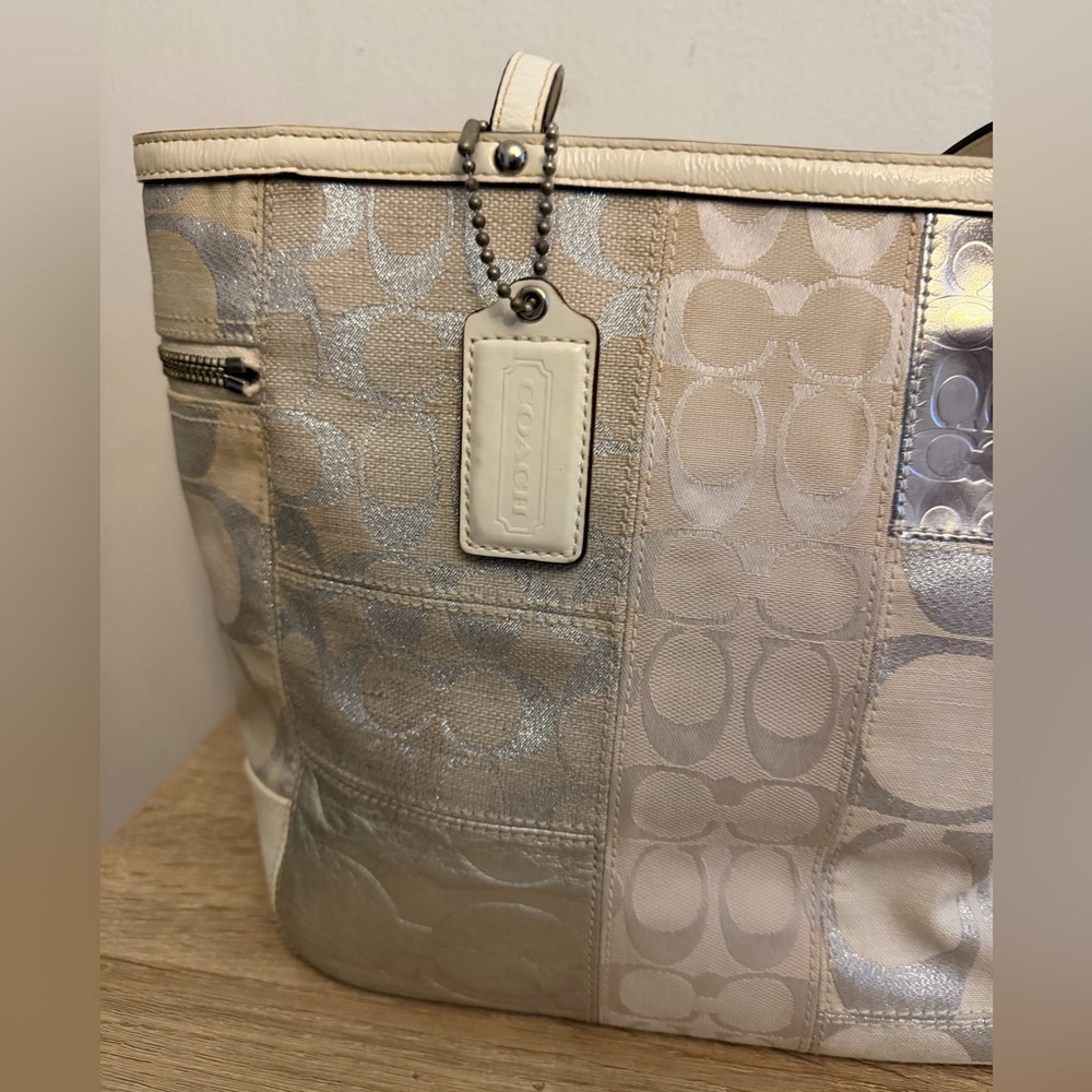 Coach Patchwork White and Silver Rare Tote bag - Picture 5 of 15